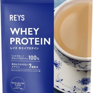 REYS レイズ ホエイ プロテイン 山澤 礼明 監修 1kg 国内製造 ビタミン7種配合 WPCプロテイン ぷろていん ホエイプロテイン (ロイヤルミルクティー風味)